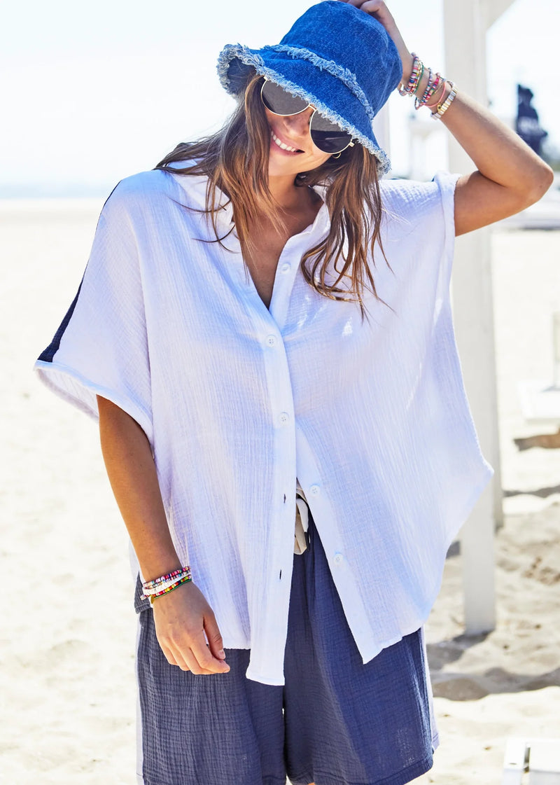 Resort Beach Shirt - White / Navy