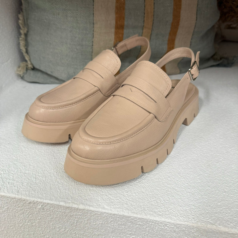 Kapple Leather Loafers - Nude