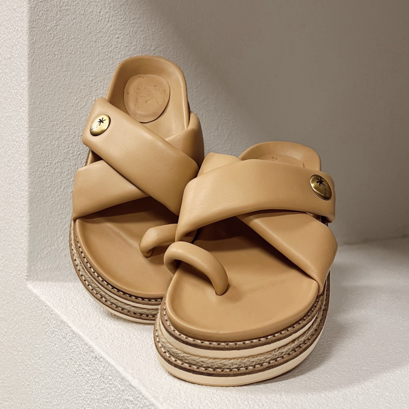 Little Hiawatha Slides - Beige