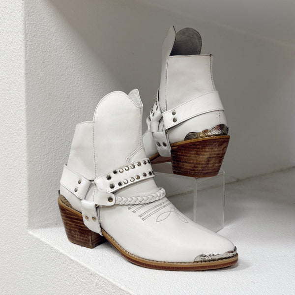 Mustang Leather Boot - White