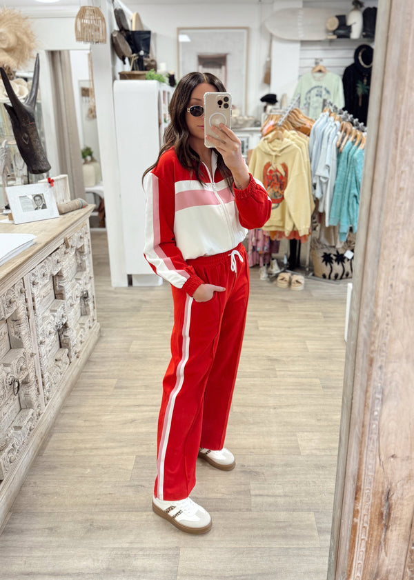 Cassis Funnel Neck Jacket - Red/Pink